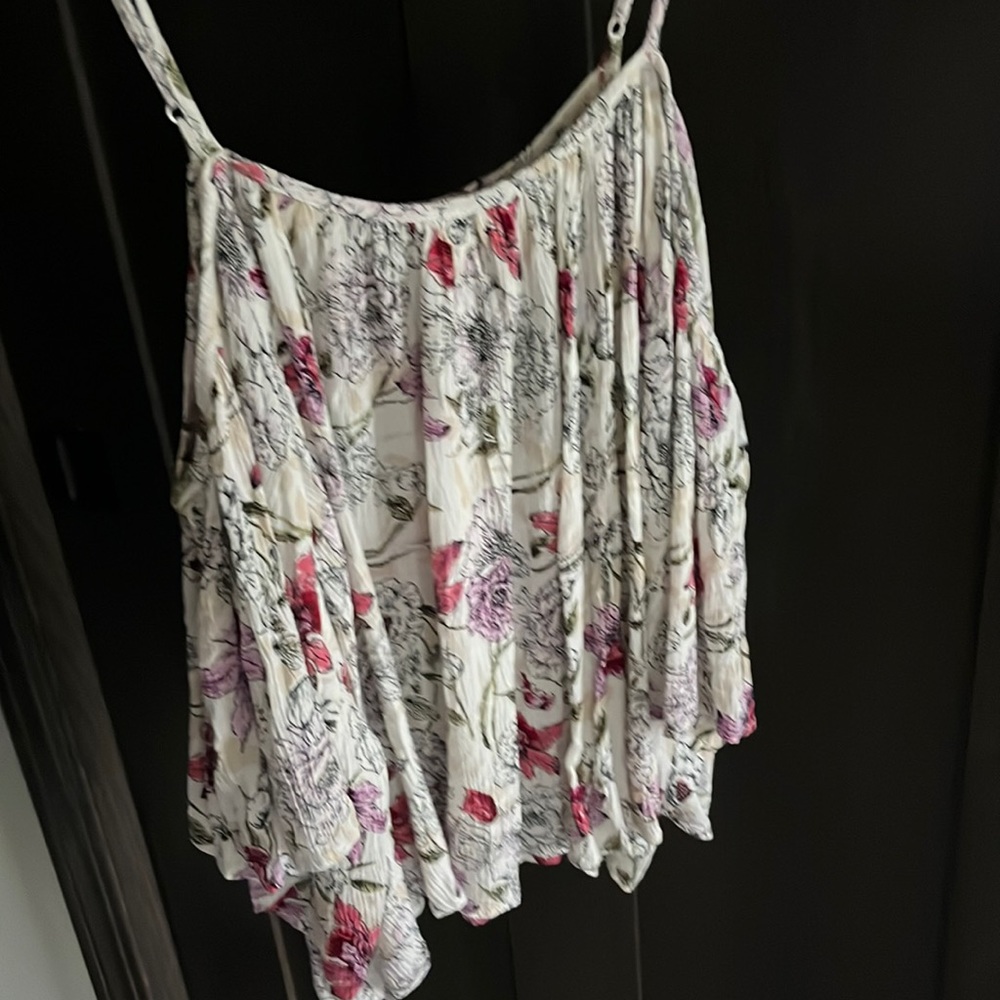 Like new off the shoulder billabong top